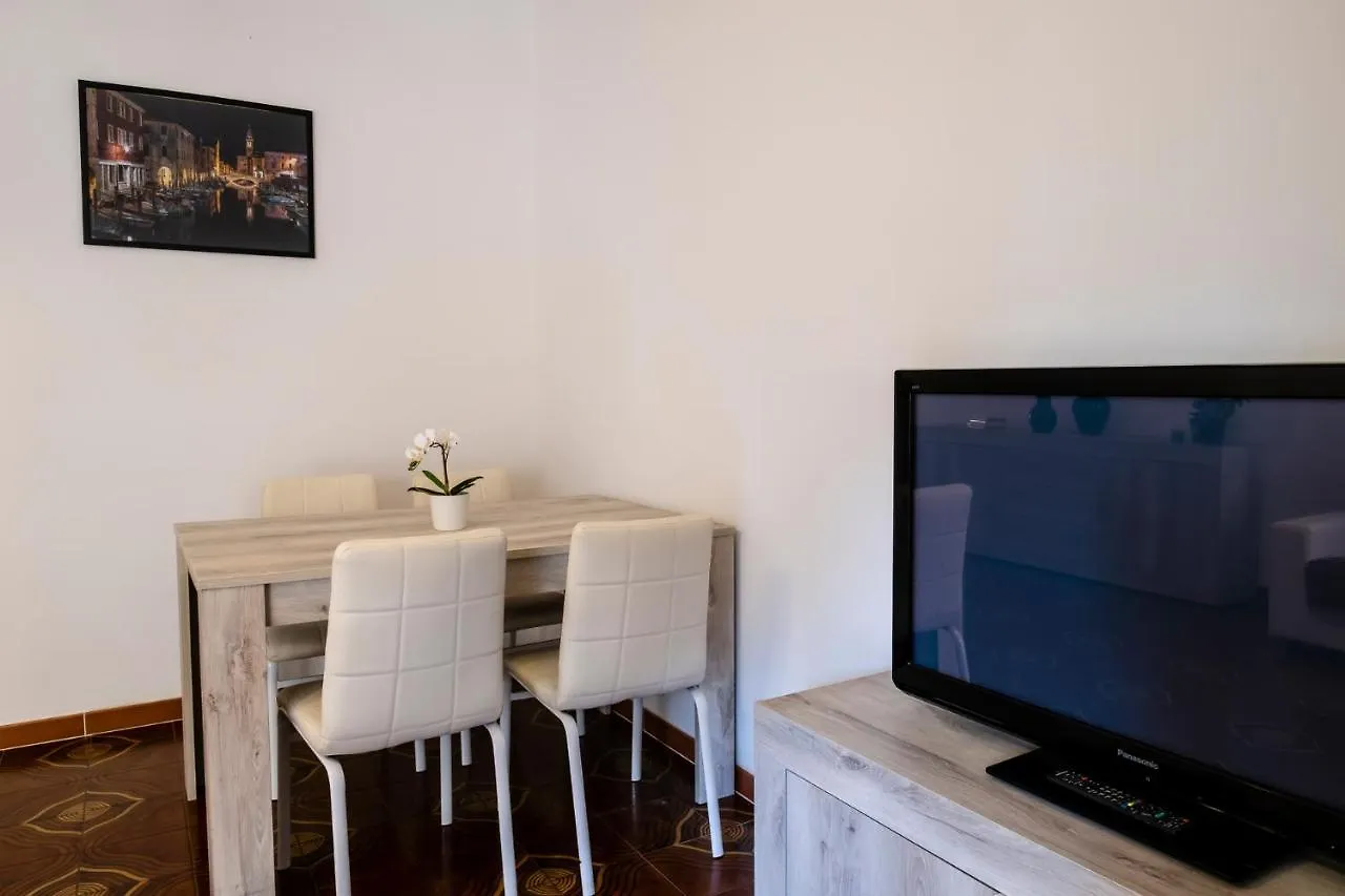 Apartment Appartamento Appio Latino Rome